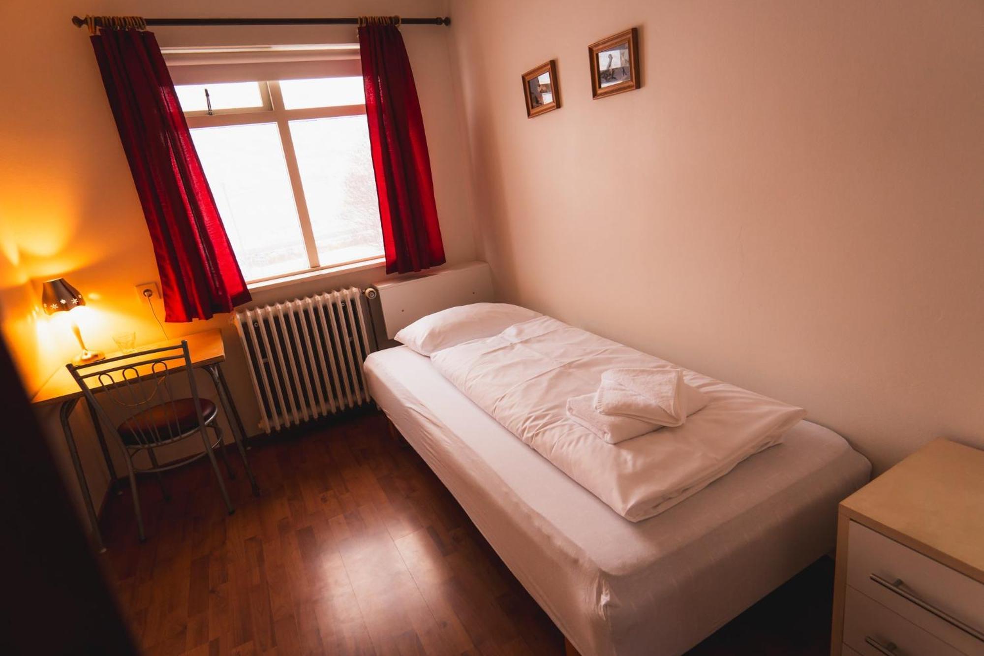 Studlagil Inn Hostel Skjoldolfsstathir Bagian luar foto
